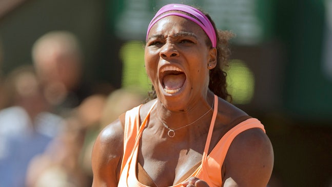 'Super' Serena to the rescue: Tennis star chases down phone thief, saves the day